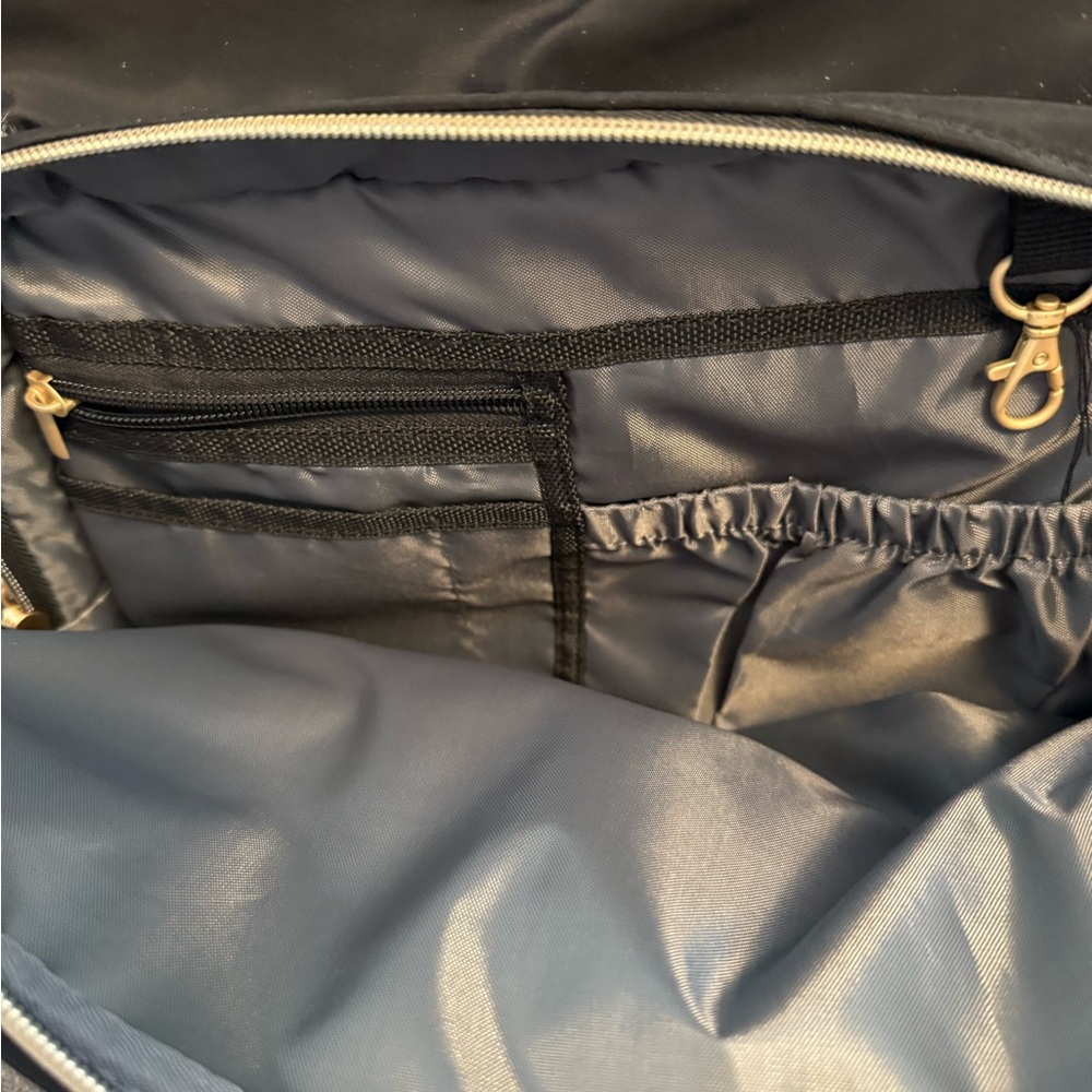 Ergobaby Black Diaper bag Backpack with Gold Accents. Never Used - Picture 3 of 6